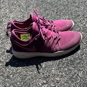 Nike Women's Magenta Sneakers